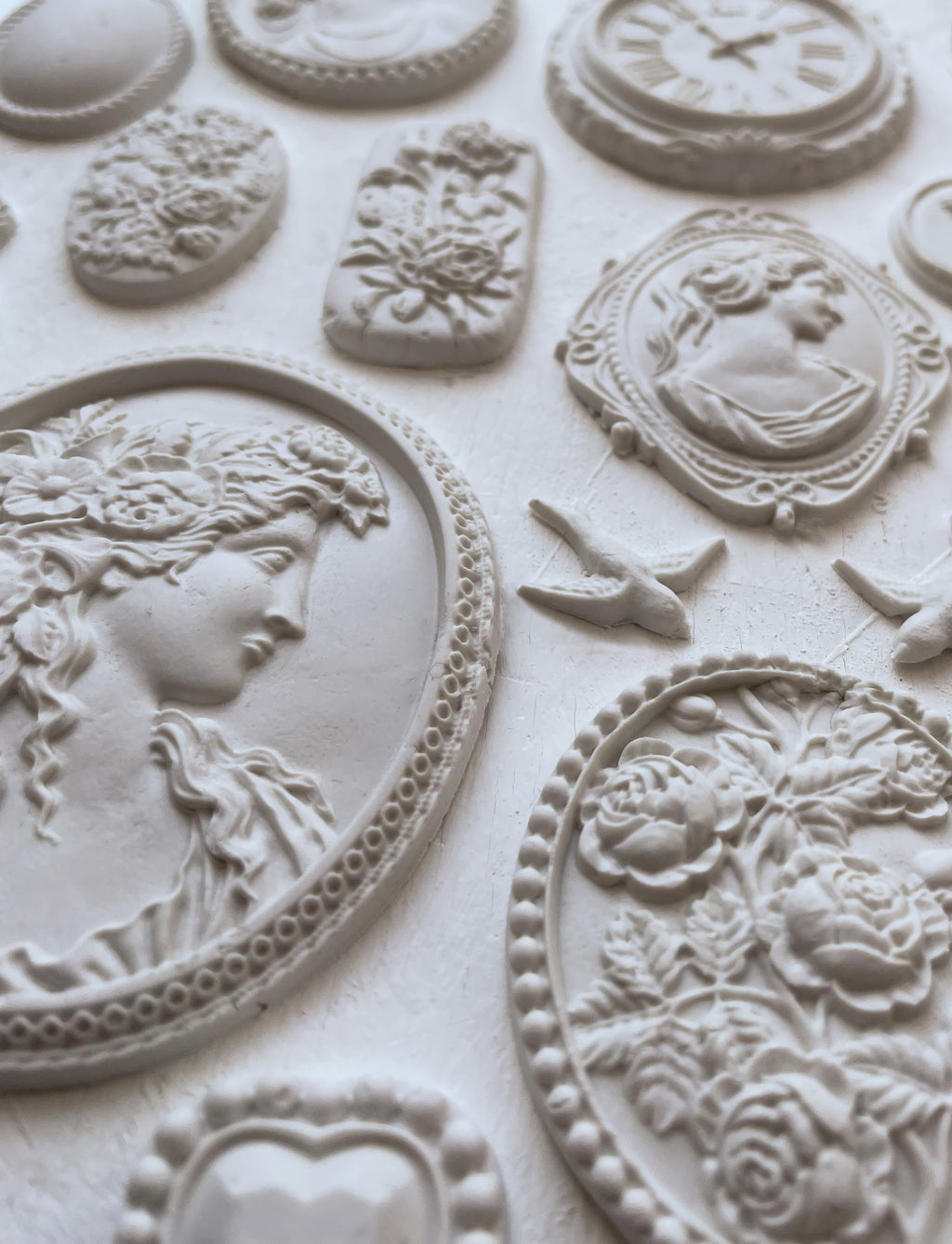 IOD Mould - Cameos