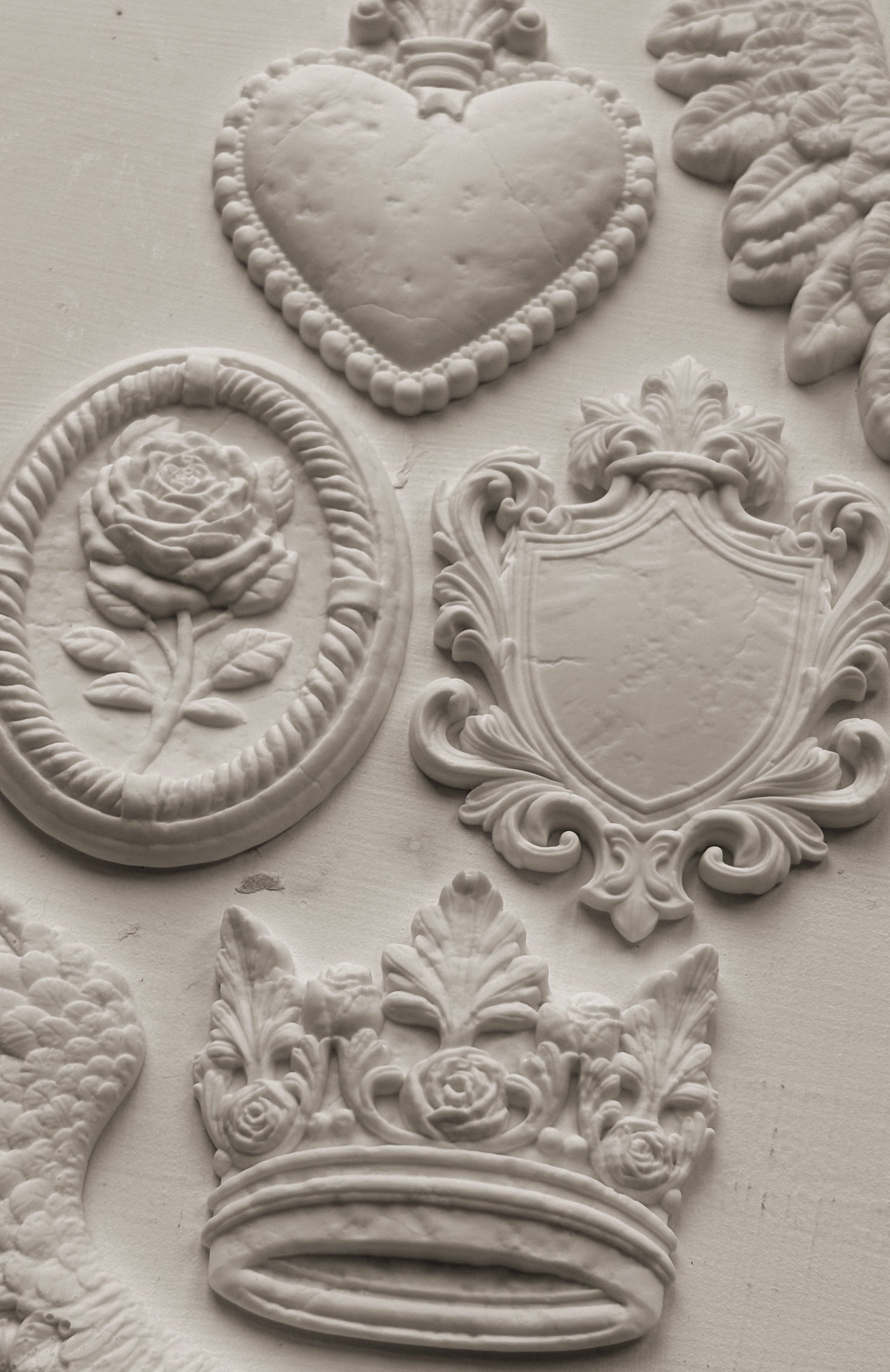 IOD Mould - Heraldry