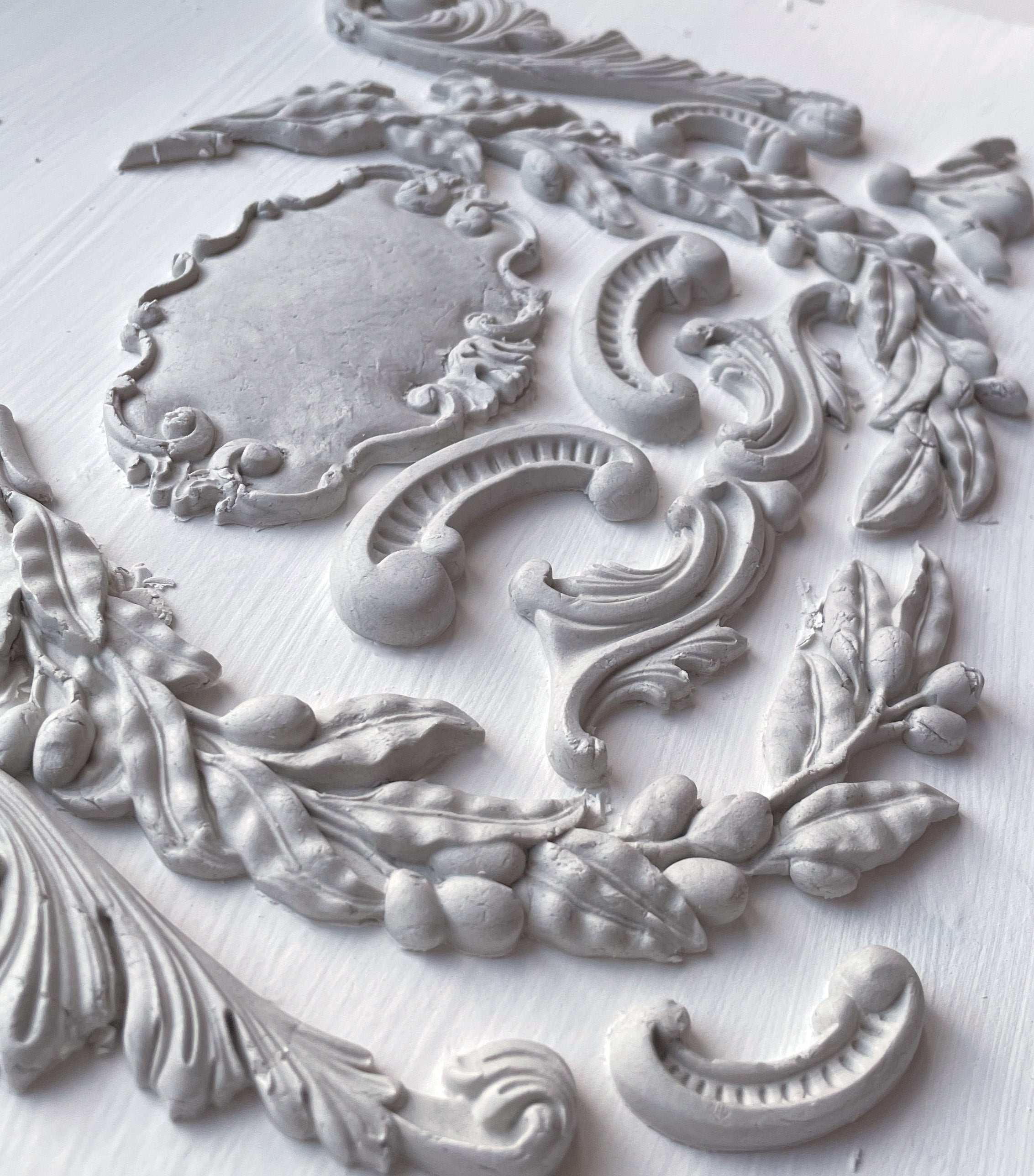 IOD Mould - Olive Crest