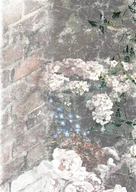 Decoupage Queen Rice Paper A4 - Dainty and the Queen - Faded