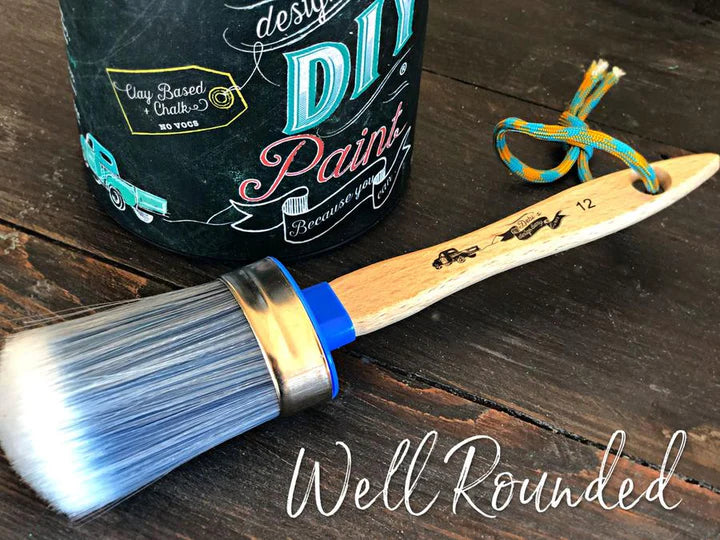 DIY Paint Brushes by Paint Pixie